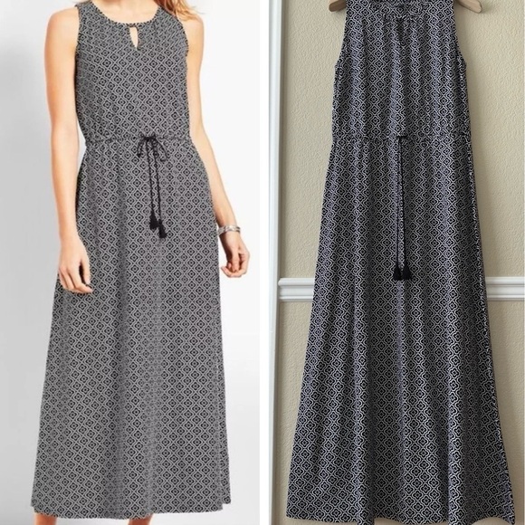 Talbots Dresses & Skirts - Talbots Maxi Dress Avalon Tiles Jersey Flowy Black White Size Medium